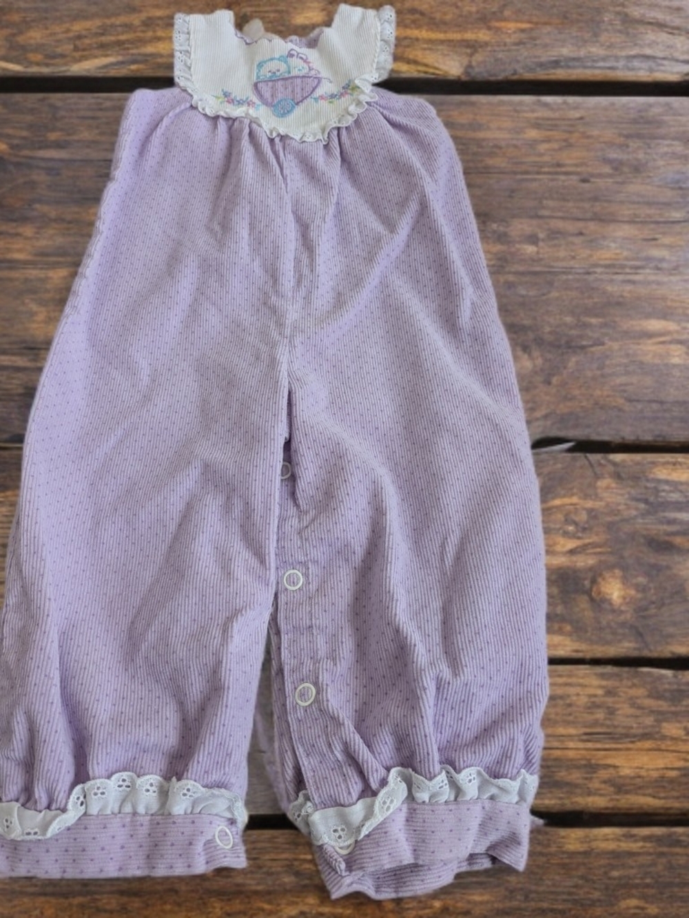 Buster Brown Lavender Eyelet Romper with Embroidered Bib Size 12 Months
